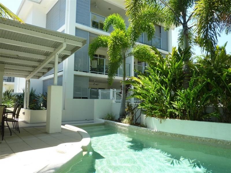 12/75 Moore Street, Trinity Beach QLD 4879