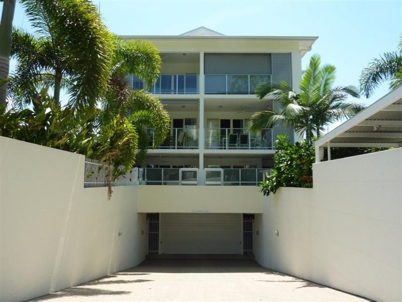 12/75 Moore Street, Trinity Beach QLD 4879