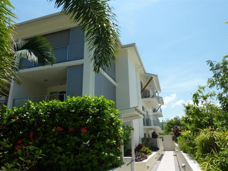 12/75 Moore Street, Trinity Beach QLD 4879