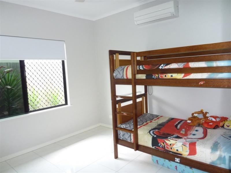 1 Daykin Close, Redlynch QLD 4870