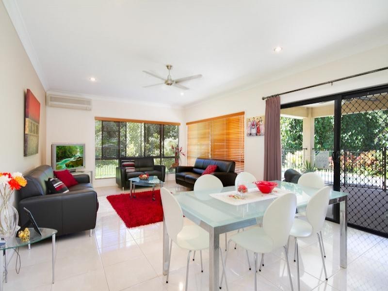 39 Chesterfield Close, Brinsmead QLD 4870