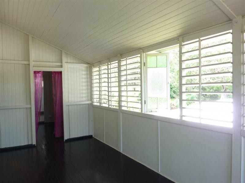 4 Sandpiper Street, East Trinity QLD 4871