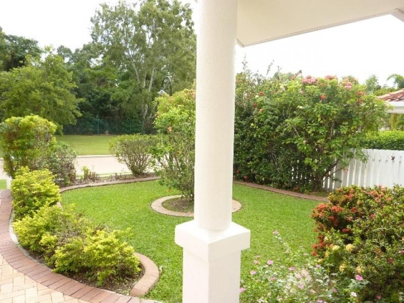 15 Stream Avenue, Kewarra Beach QLD 4879