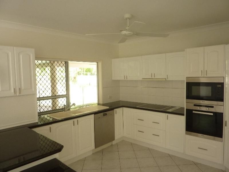 15 Stream Avenue, Kewarra Beach QLD 4879