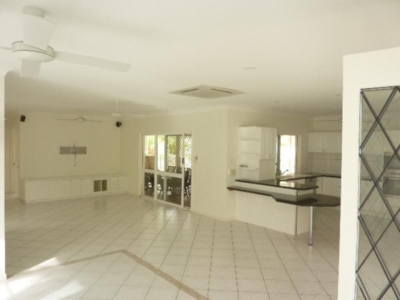 15 Stream Avenue, Kewarra Beach QLD 4879