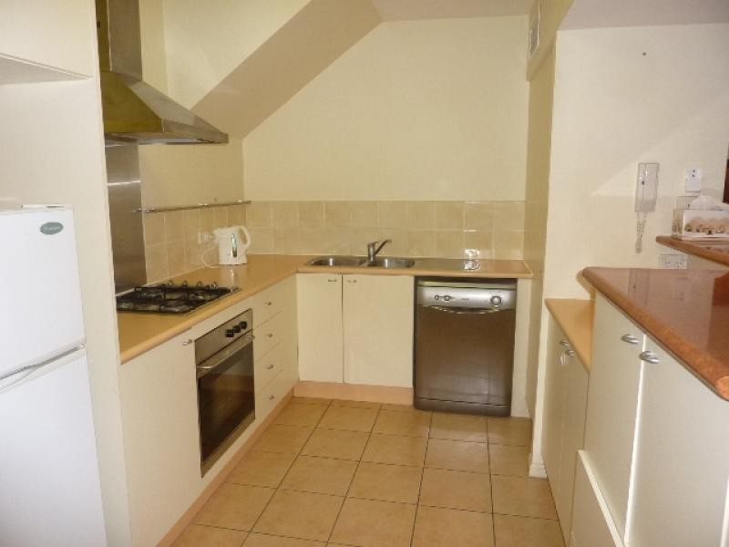 108/2 Greenslopes Street, Cairns North QLD 4870