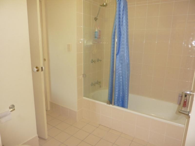 108/2 Greenslopes Street, Cairns North QLD 4870