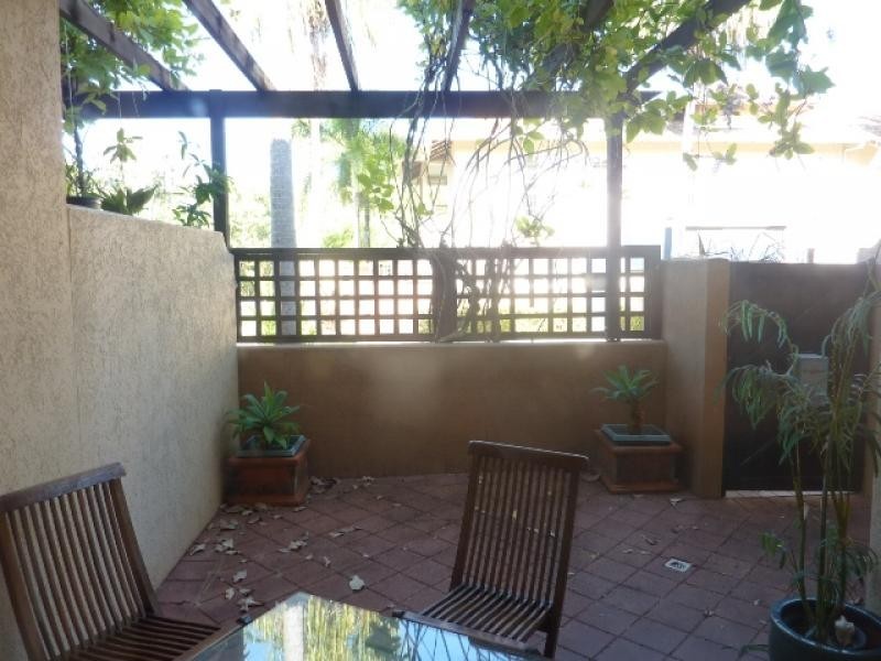 108/2 Greenslopes Street, Cairns North QLD 4870