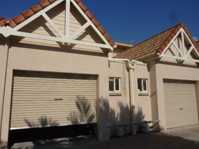 108/2 Greenslopes Street, Cairns North QLD 4870