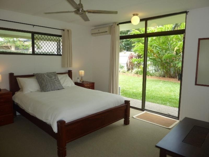 2 Alice Street, Woree QLD 4868