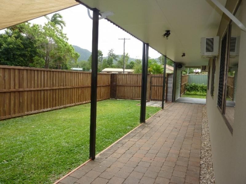 2 Alice Street, Woree QLD 4868