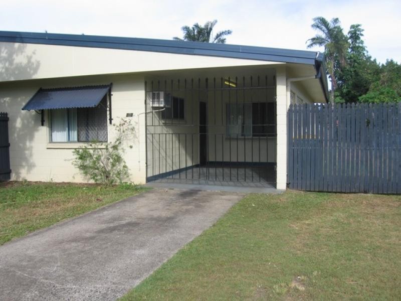 2/6 Milano Street, Woree QLD 4868