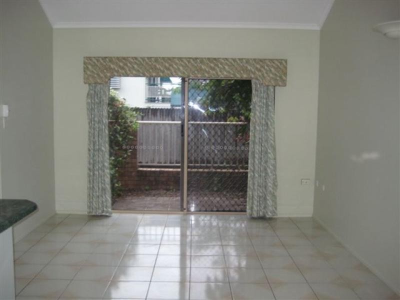 1/370 Severin Street, Parramatta Park QLD 4870