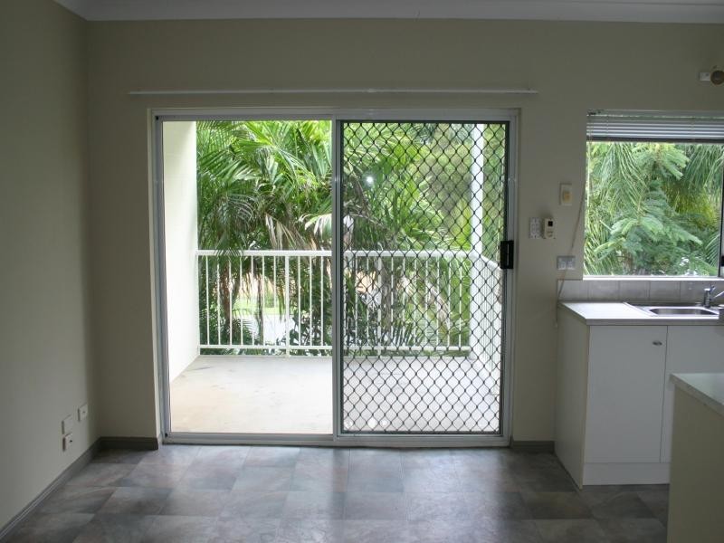 22/24 Springfield Crescent, Manoora QLD 4870