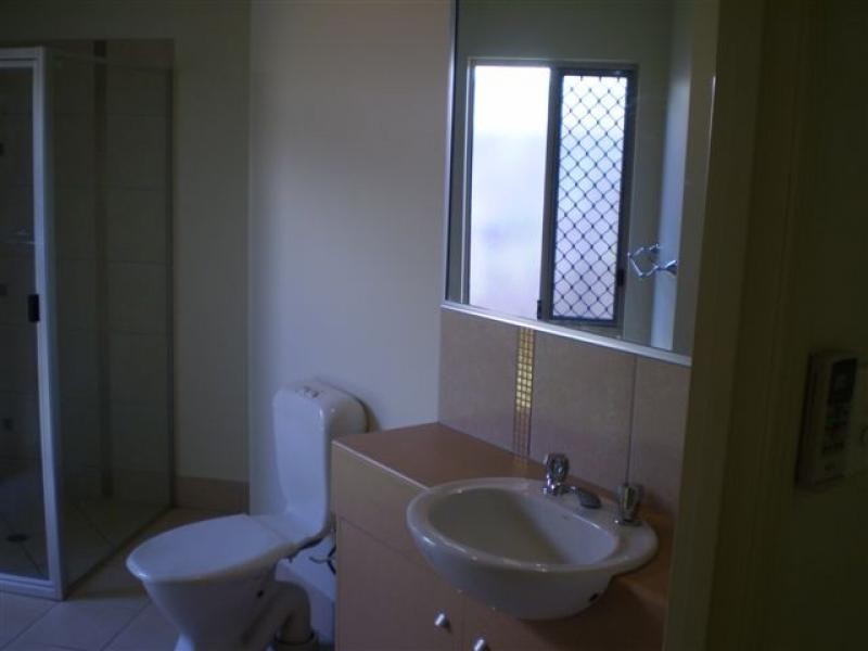 30 William Hickey Street, Redlynch QLD 4870