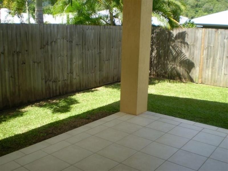 30 William Hickey Street, Redlynch QLD 4870