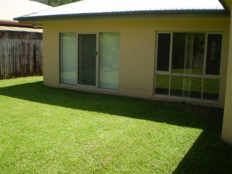 30 William Hickey Street, Redlynch QLD 4870