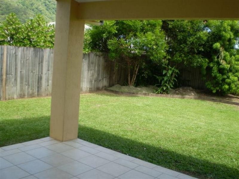 30 William Hickey Street, Redlynch QLD 4870