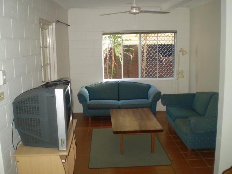 2/16 Cairns Street, Cairns North QLD 4870