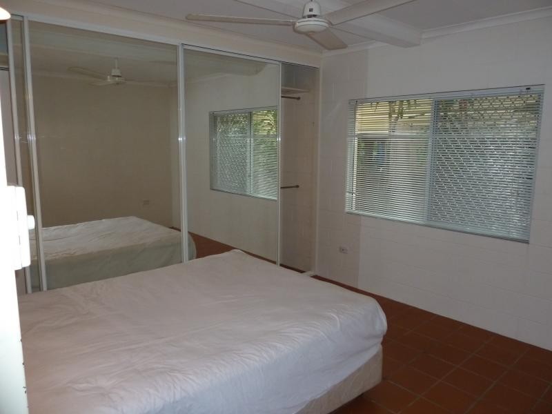 2/16 Cairns Street, Cairns North QLD 4870