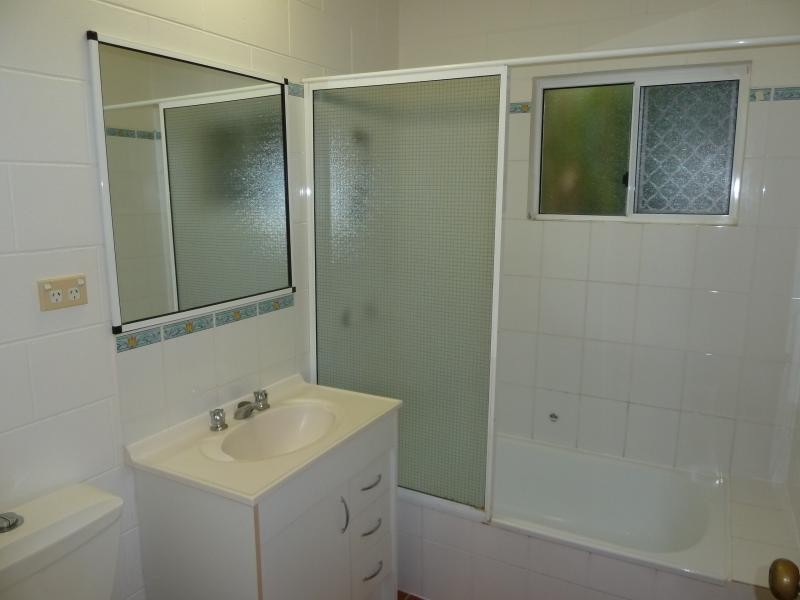 2/16 Cairns Street, Cairns North QLD 4870