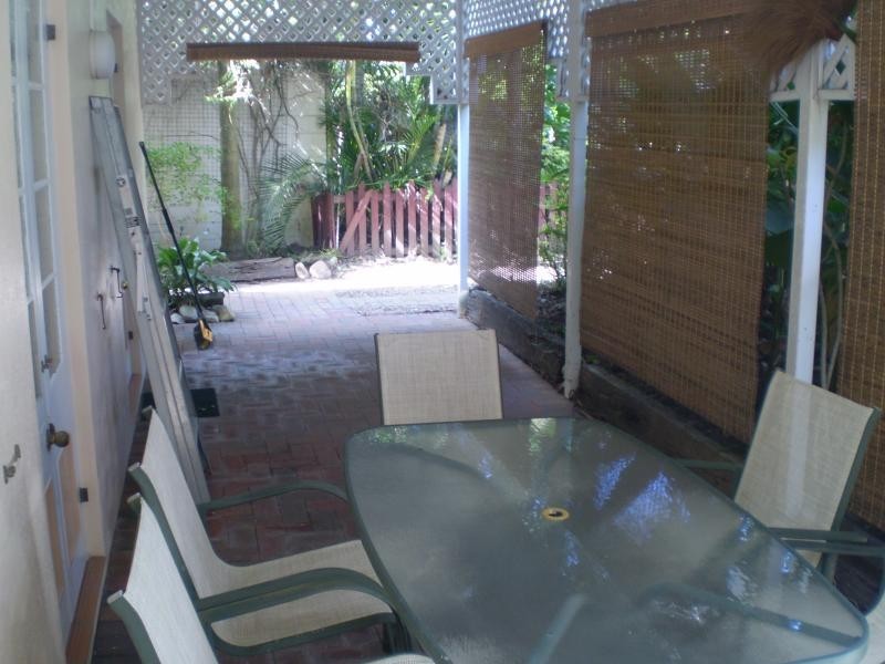 2/16 Cairns Street, Cairns North QLD 4870