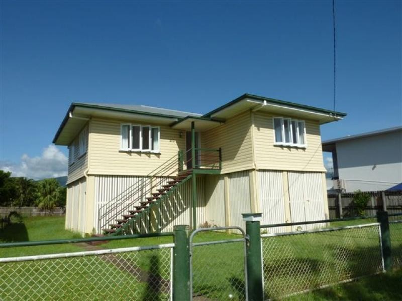 213 Buchan Street, Bungalow QLD 4870