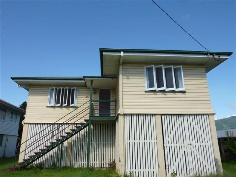 213 Buchan Street, Bungalow QLD 4870