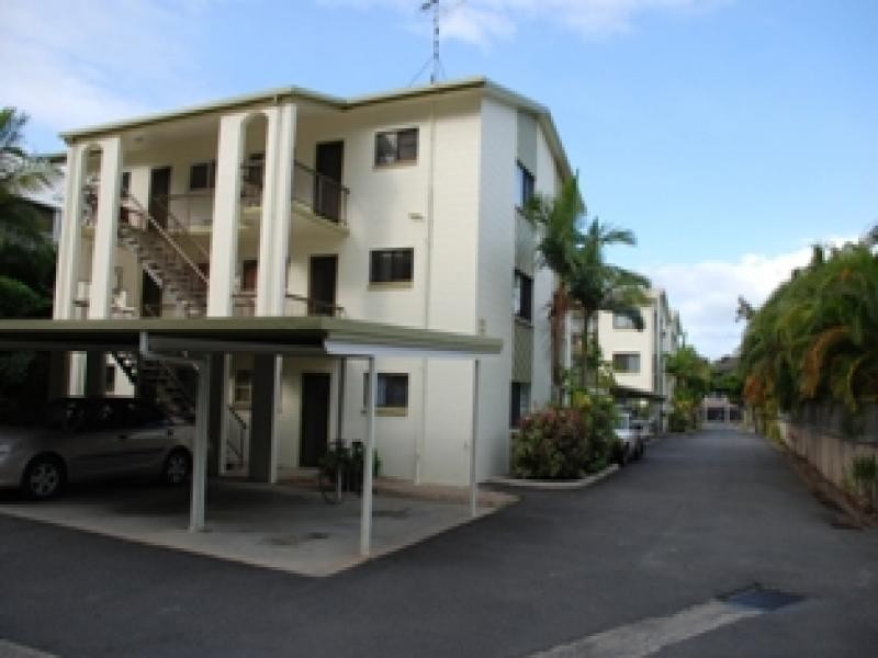 15/215 McLeod Street, Cairns North QLD 4870