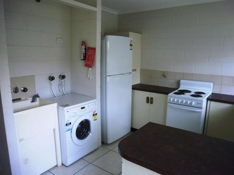 6/17 Sandown Close, Woree QLD 4868