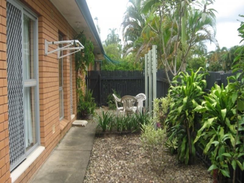 1/75 Mann Street, Westcourt QLD 4870