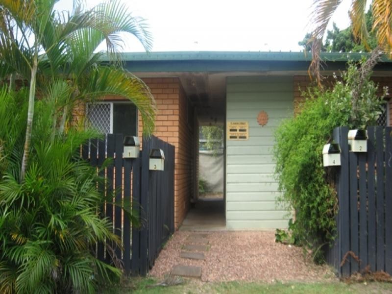 1/75 Mann Street, Westcourt QLD 4870