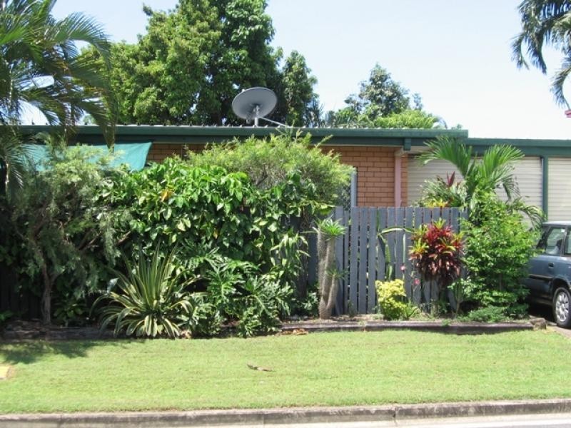 1/75 Mann Street, Westcourt QLD 4870