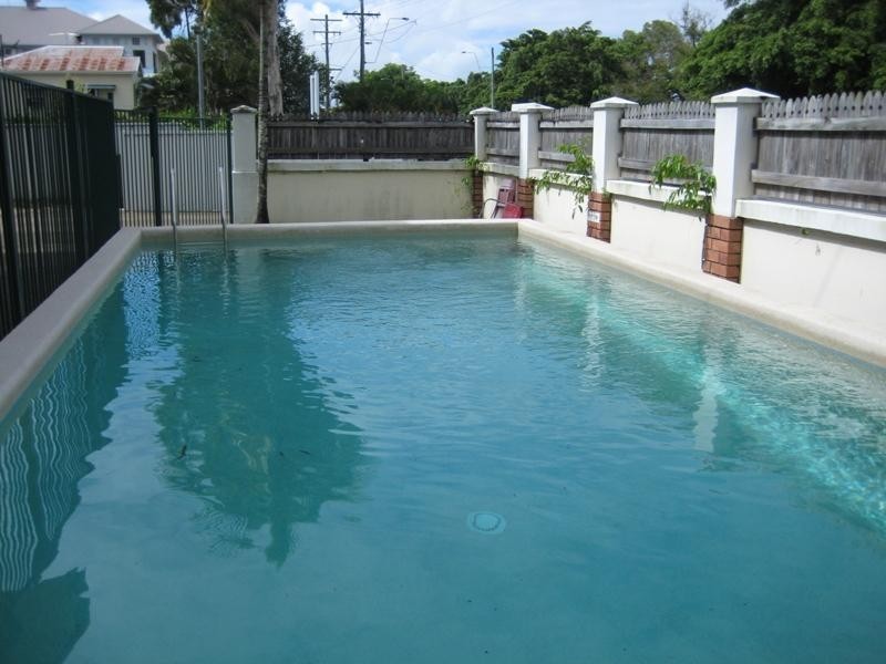 2/260 Grafton Street, Cairns QLD 4870