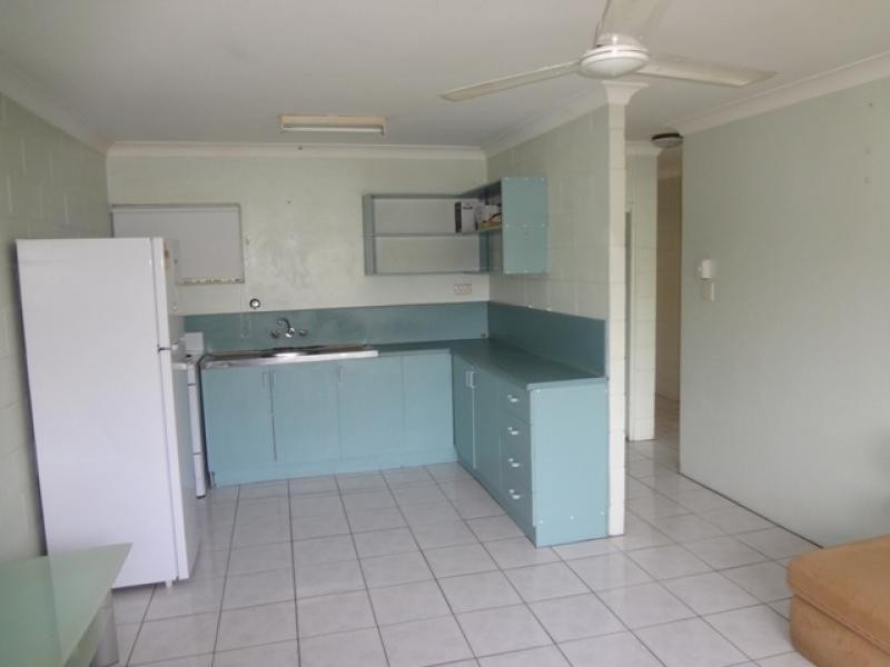 2/260 Grafton Street, Cairns QLD 4870