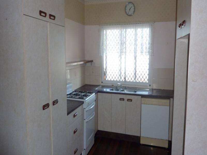 107 English Street, Manunda QLD 4870