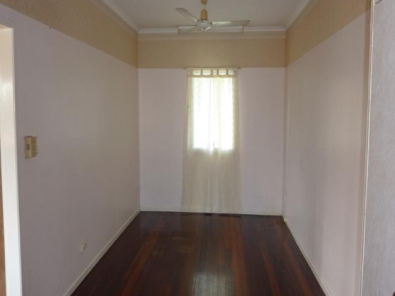 107 English Street, Manunda QLD 4870