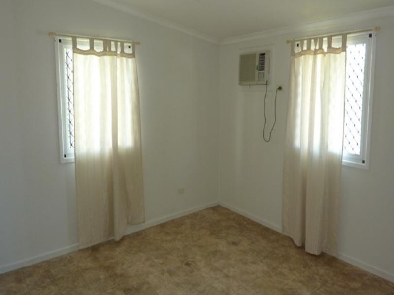 107 English Street, Manunda QLD 4870