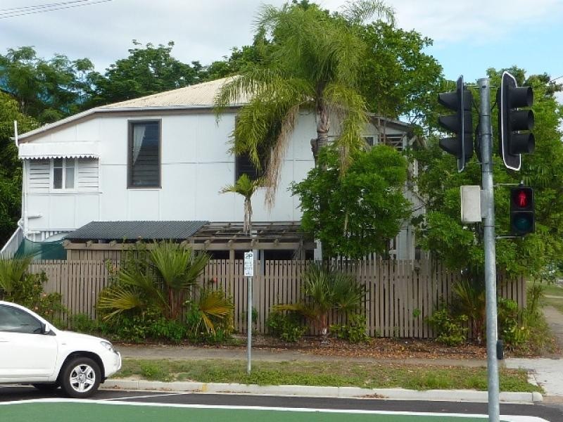 206B Grafton Street, Cairns QLD 4870