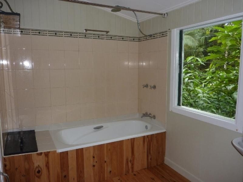 14 Kuranda Crescent, Kuranda QLD 4881