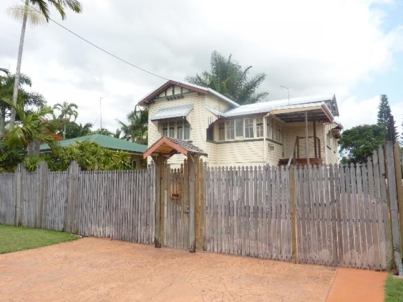 2/12 Allan Street, Bungalow QLD 4870