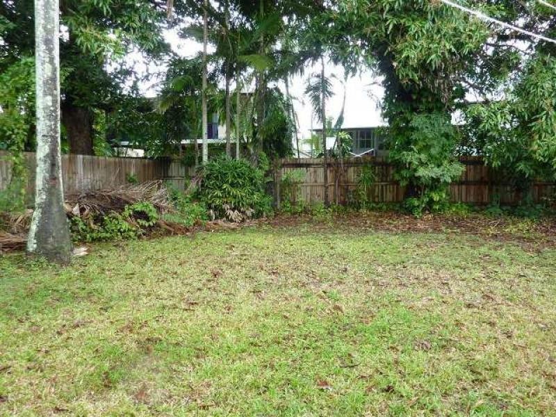 21 Warrego Street, Cairns City QLD 4870