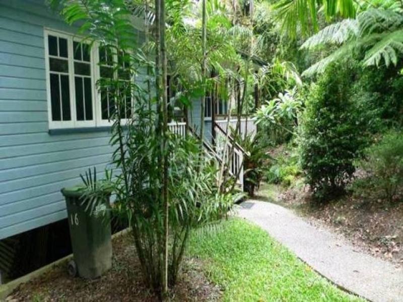 16 Kuranda Crescent, Kuranda QLD 4881