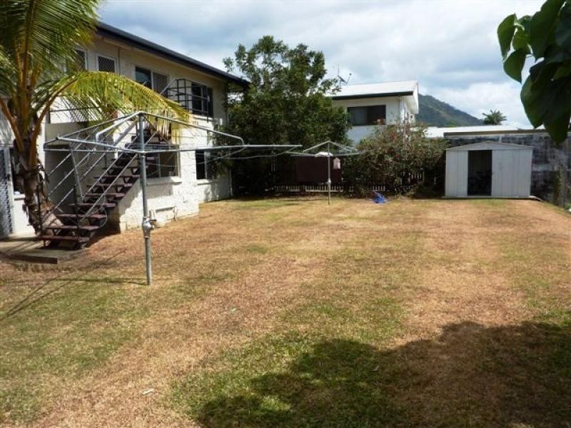 2/35 Sondrio Street, Woree QLD 4868