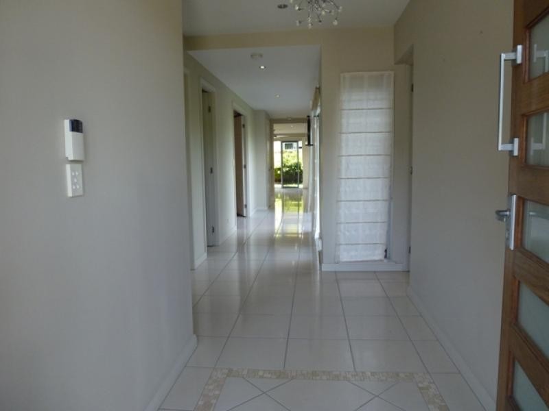 2 Rossmann Road, Smithfield QLD 4878