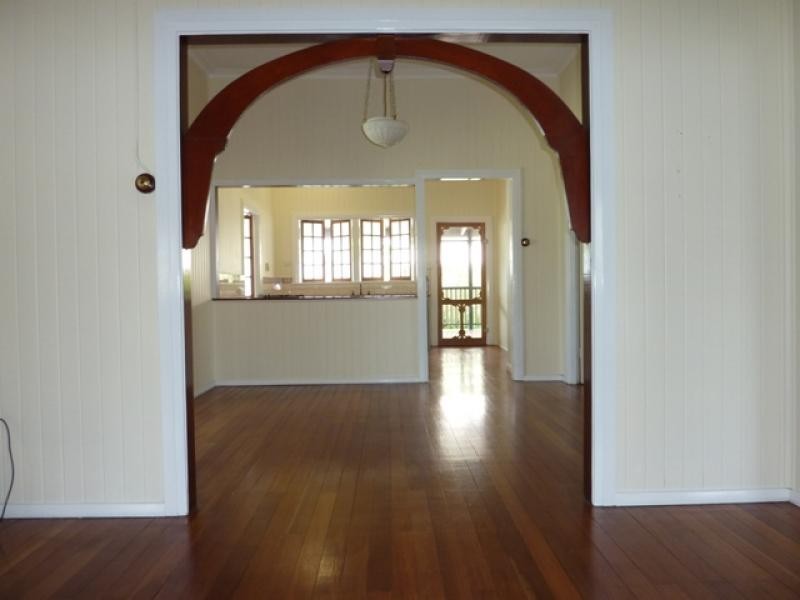 236 Aumuller Street, Westcourt QLD 4870