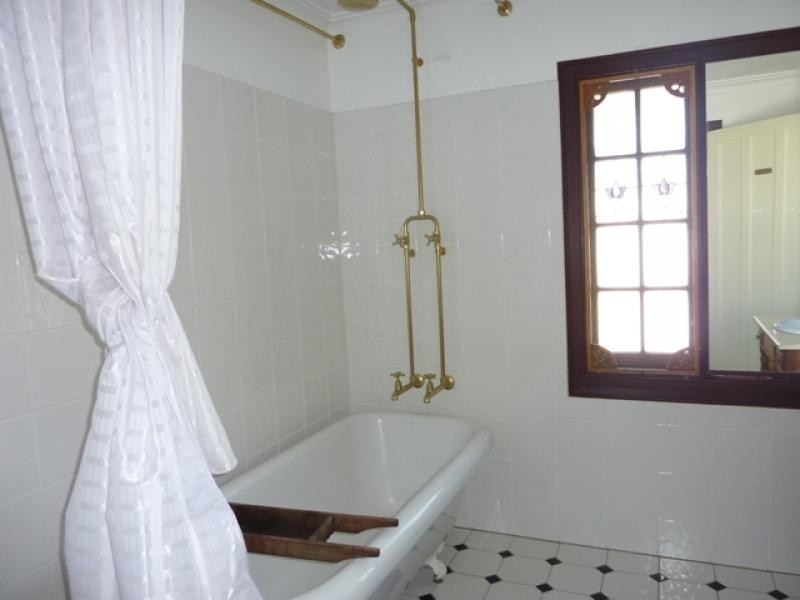 236 Aumuller Street, Westcourt QLD 4870