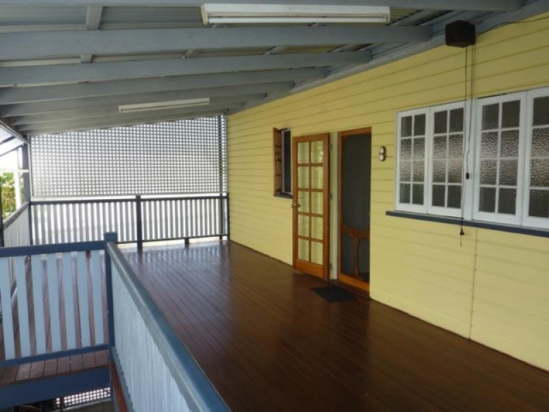 236 Aumuller Street, Westcourt QLD 4870