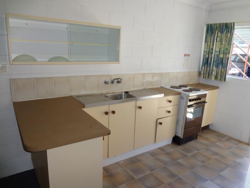 3/18 Curtin Street, Westcourt QLD 4870