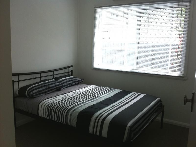 1/111 Tills Street, Westcourt QLD 4870